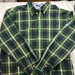 Tommy Hilfiger Classic Fit Men's Green Plaid Button-Up Cotton Shirt L/G